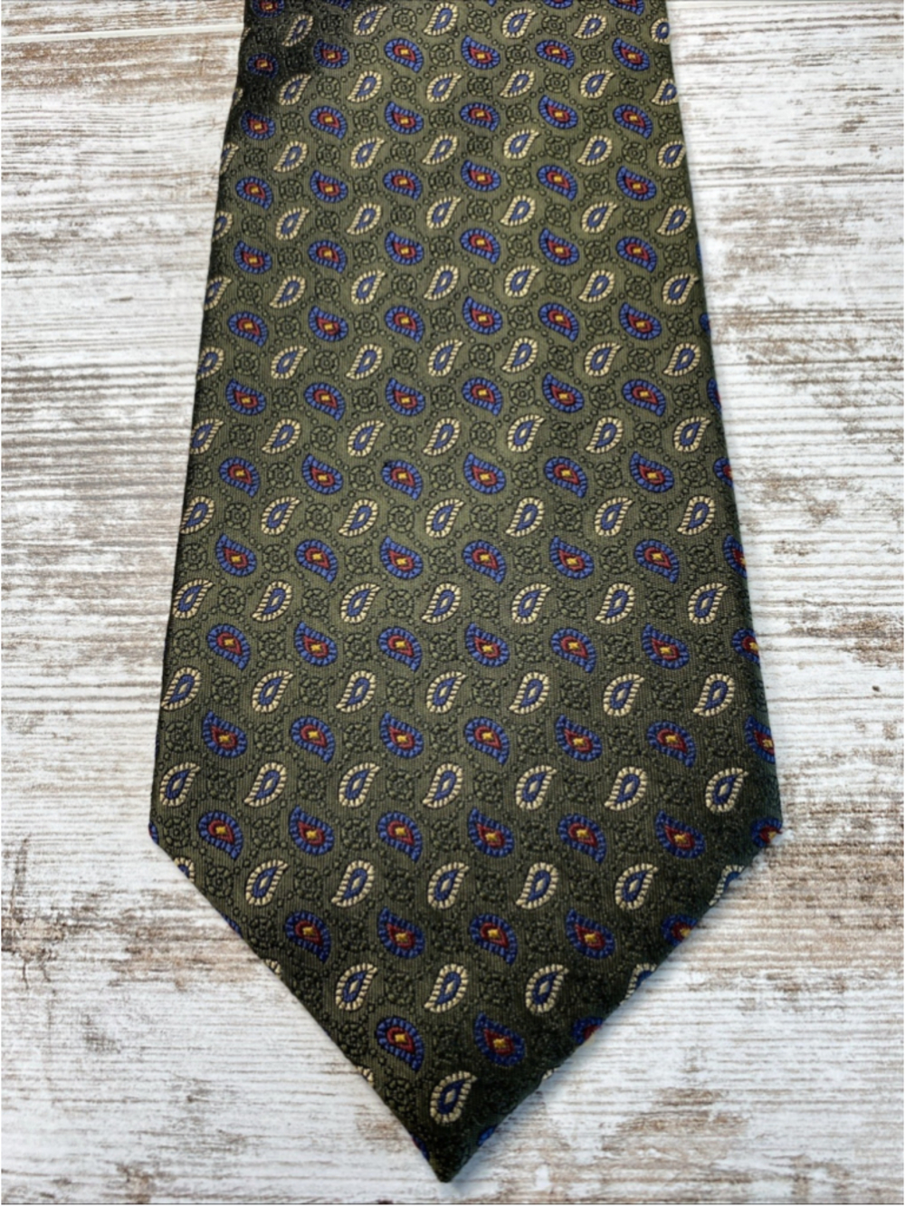 Roundtree & Yorke 100% Silk Tie Olive Green Blue Paisley Hand Sewn USA Necktie
